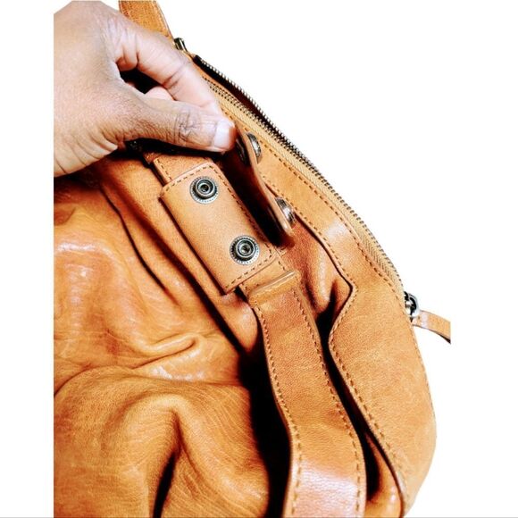 Michele - Picture 5 of 9